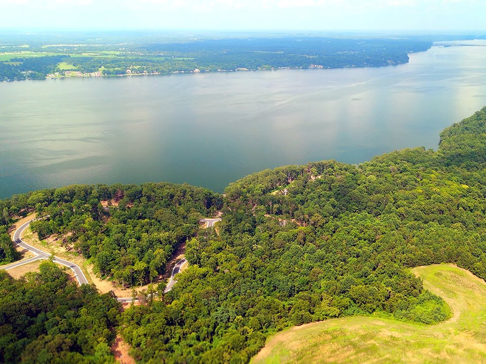 Lake Ridge on Wilson Lake, Muscle Shoals, AL | ©American Land Holdings