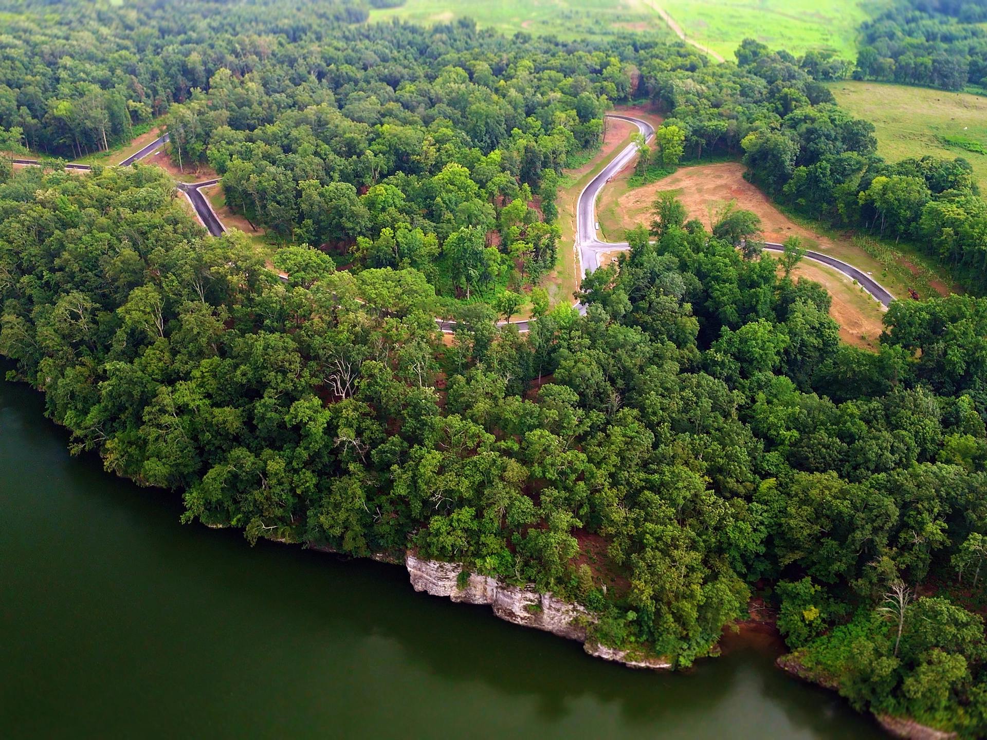 Lake Ridge on Wilson Lake, Muscle Shoals, AL | ©American Land Holdings